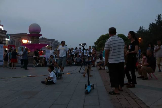 “百場電影進社區(qū)”大型公益活動